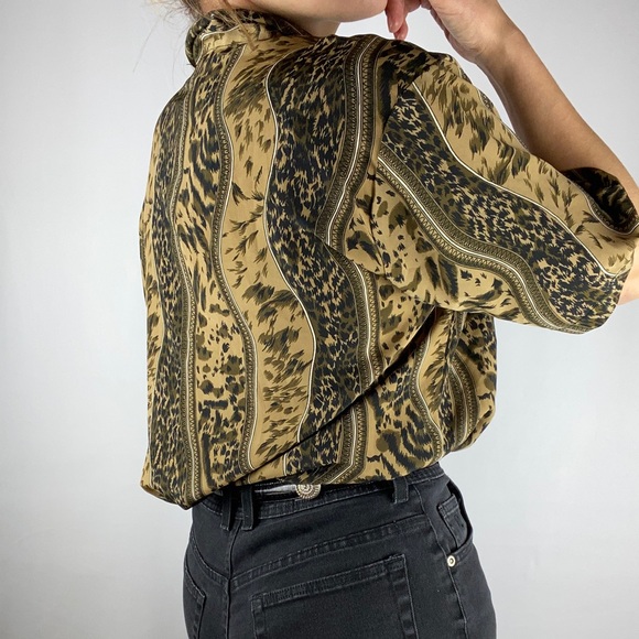 Claudia Richard Animal Print short sleeve blouse - Picture 5 of 5